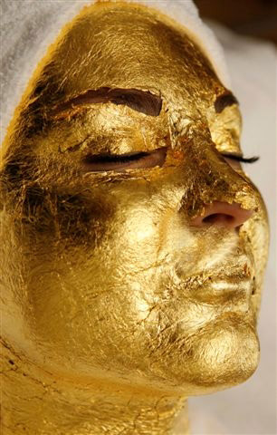 Obrazna maska s 24-karat. zlatom